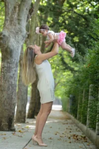 Family photoshoot ideas small kid