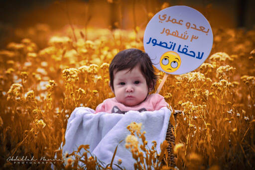 family photoshoot with newborn
