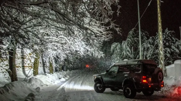 jeep photography at night in snow in sawfar mount lebanon