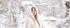 women photoshoot in snow